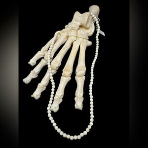 Vintage NOS 4.5 MM Ivory Bone Beaded Pearl Necklace 21”